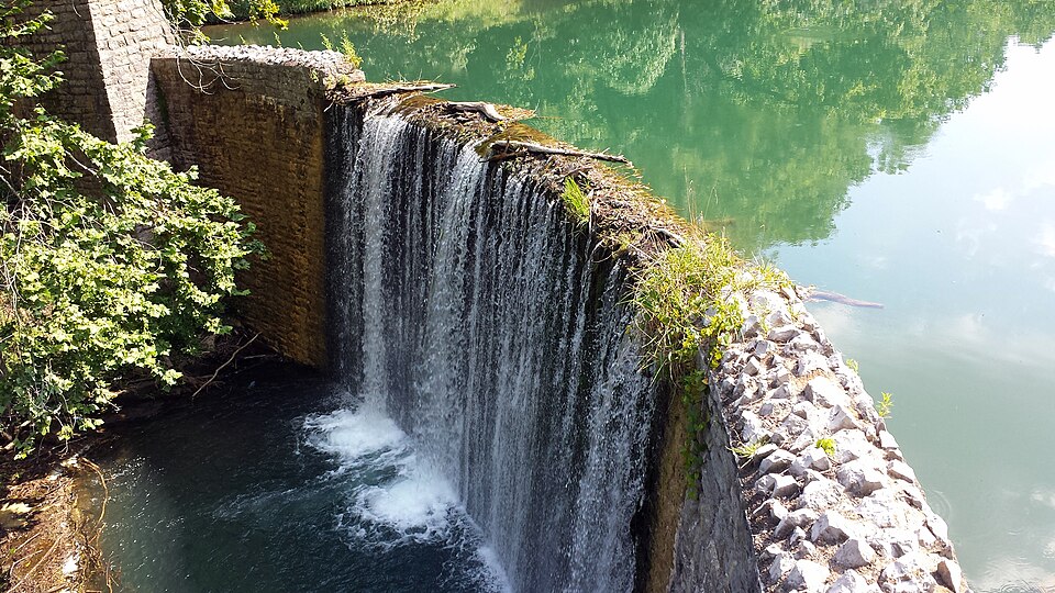 Photograph of Mirror Lake Historic District