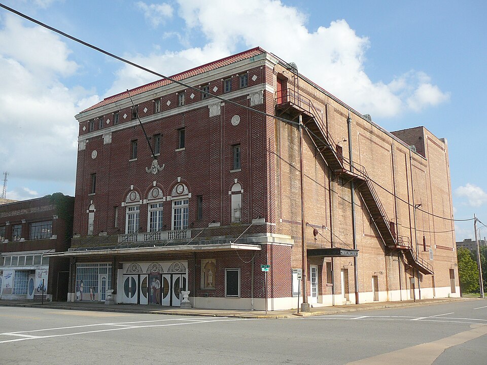Photograph of Saenger Theatre