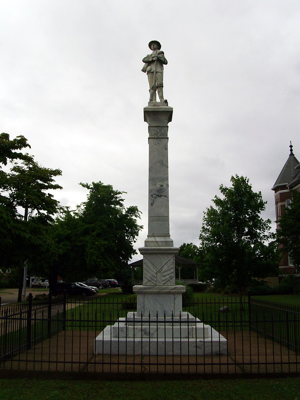 Photograph of Arkadelphia Confederate Monument
