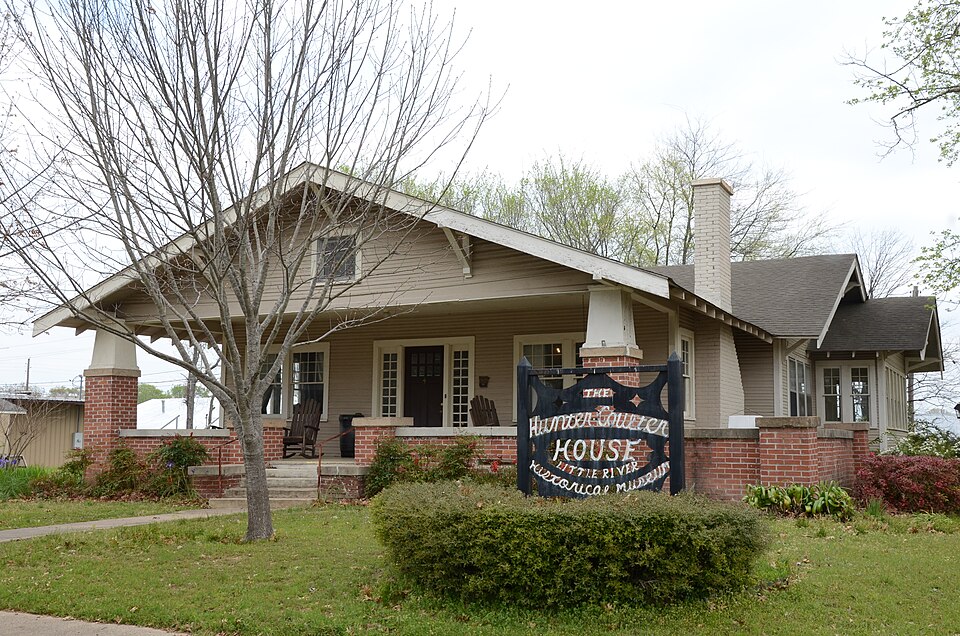 Photograph of Hunter-Coulter House