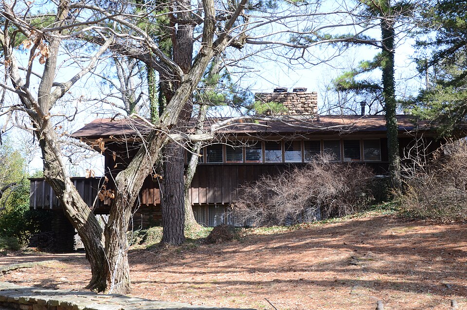 Photograph of E. Fay and Gus Jones House