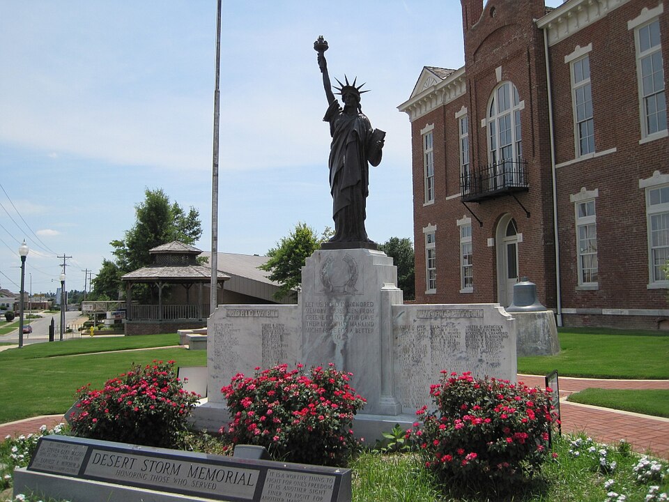 Photograph of Paragould War Memorial