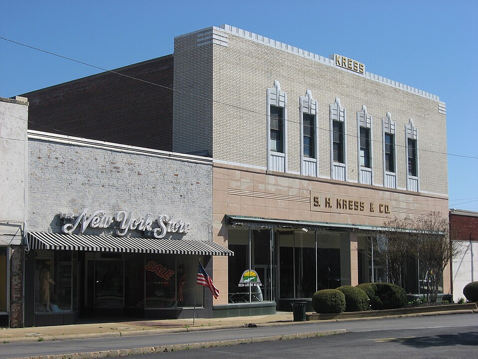 Photograph of Kress Building