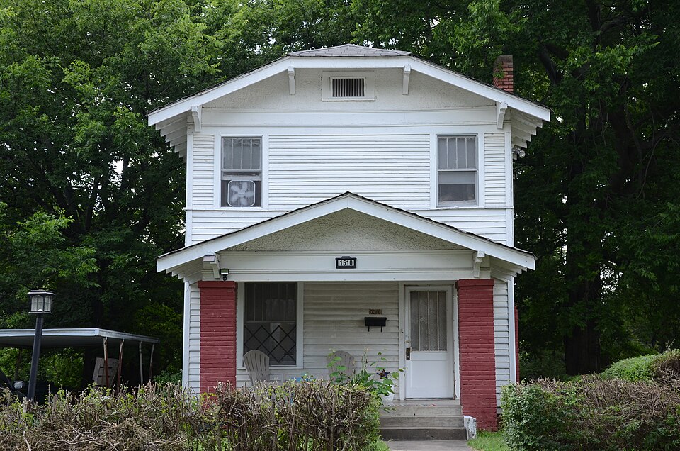 Photograph of Henderson House