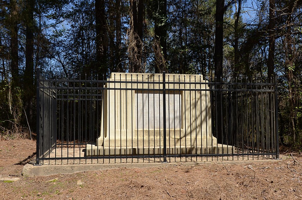 Photograph of Dual State Monument