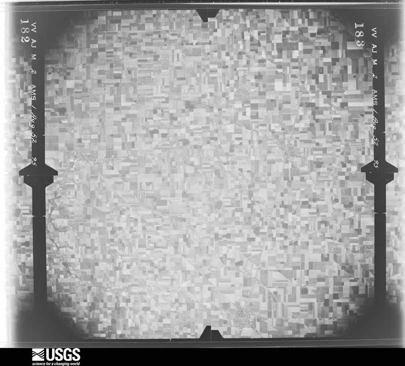U.S. Geological Survey aerial photograph, 1952-08-01, scale 1:69000