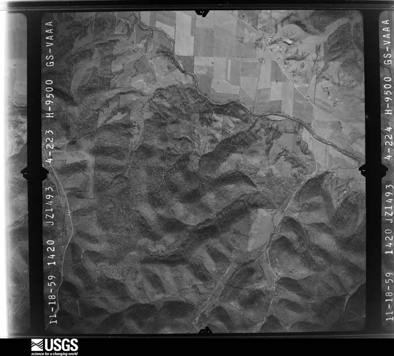U.S. Geological Survey aerial photograph, 1960-04-19, scale 1:19000