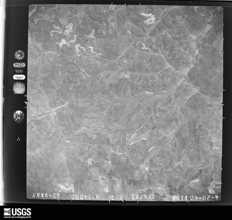 U.S. Geological Survey aerial photograph, 1960-04-22, scale 1:28000