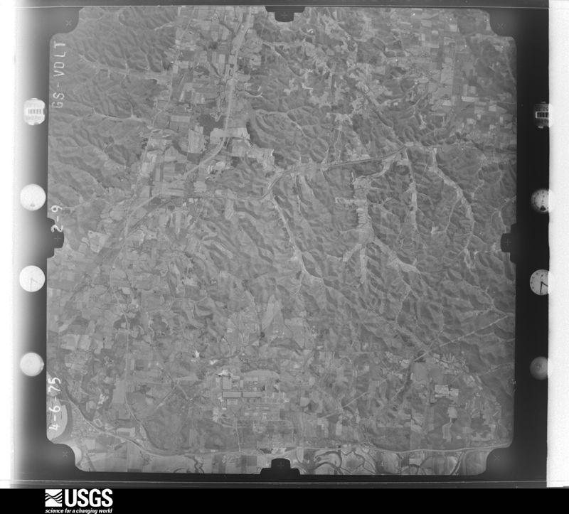 U.S. Geological Survey aerial photograph, 1975-04-06, scale 1:78000