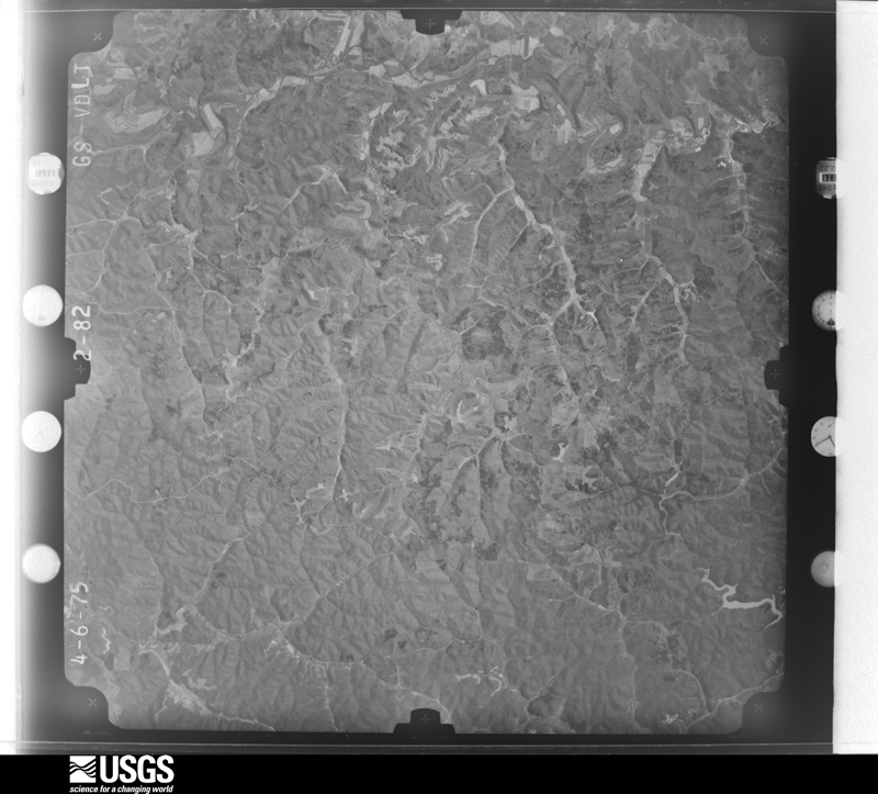 U.S. Geological Survey aerial photograph, 1975-04-06, scale 1:78000