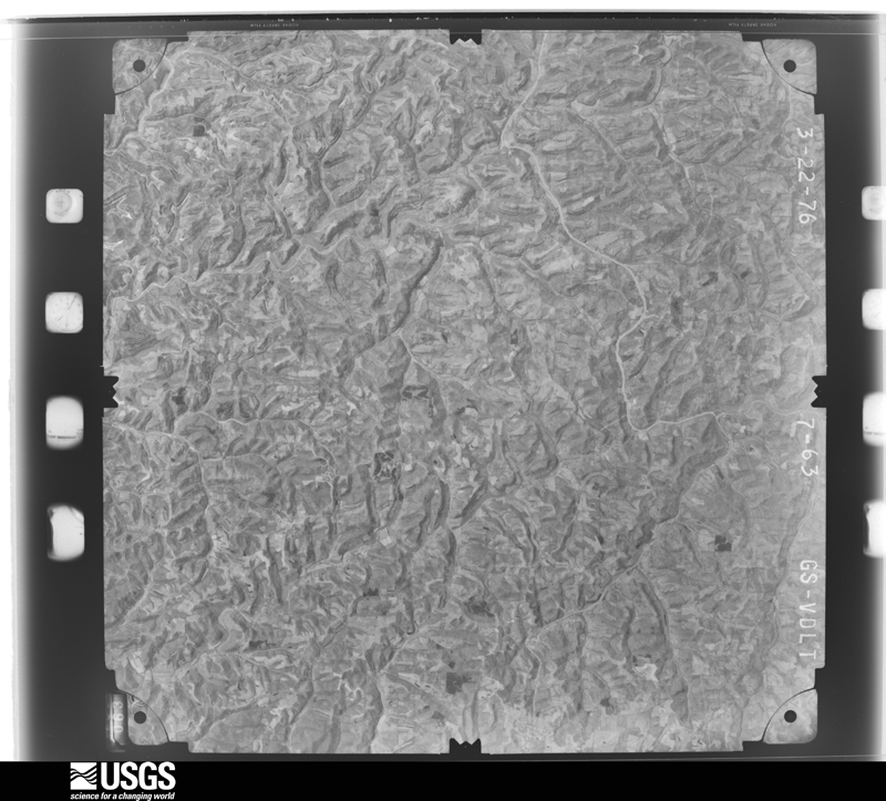U.S. Geological Survey aerial photograph, 1976-03-22, scale 1:78000