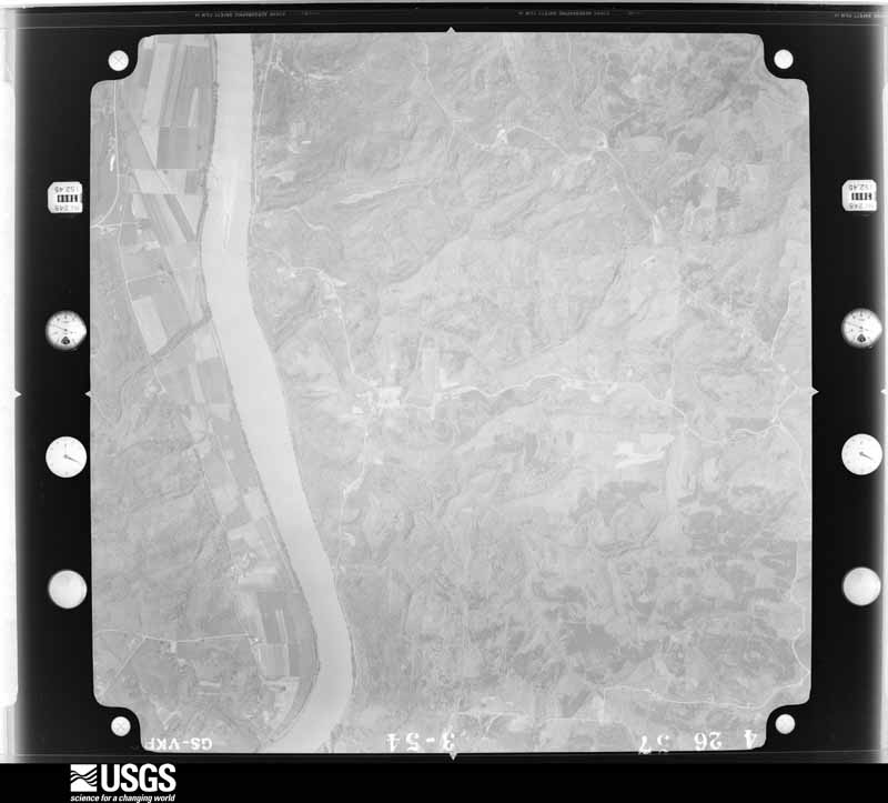 U.S. Geological Survey aerial photograph, 1957-04-11, scale 1:27000