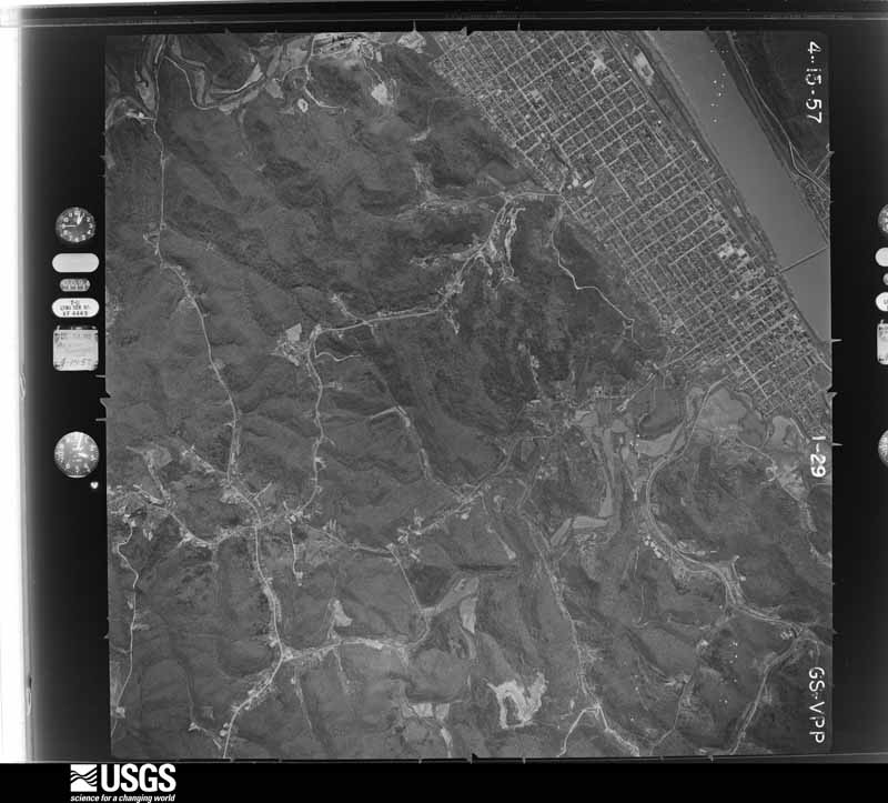 U.S. Geological Survey aerial photograph, 1957-04-15, scale 1:24000