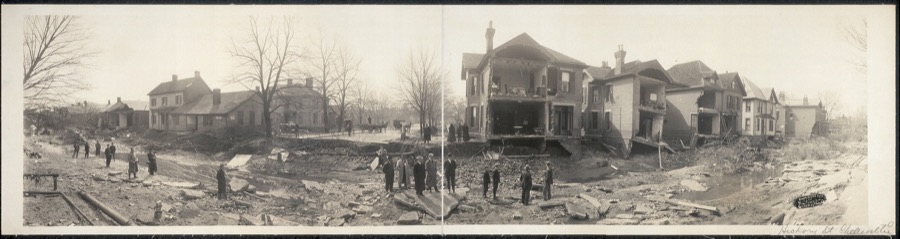 Flood destruction on Hickory St. near Fourth St., Chillicothe, Ohio