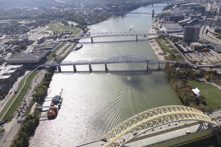 Aerial view of a parade of bridges across the Ohio River, connecting Cincinnati, Ohio, with suburbs in Kentucky