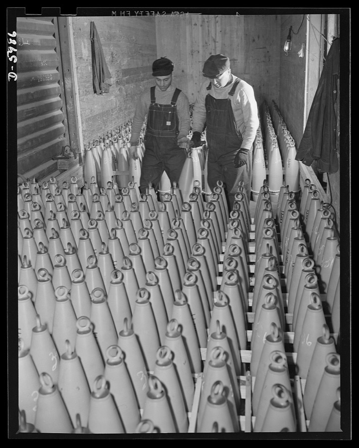 Production. 155mm shells. Loading 155mm shell bodies for shipment to loading plants where they will be filled with propelling and explosive charges. Willy's, Toledo, Ohio