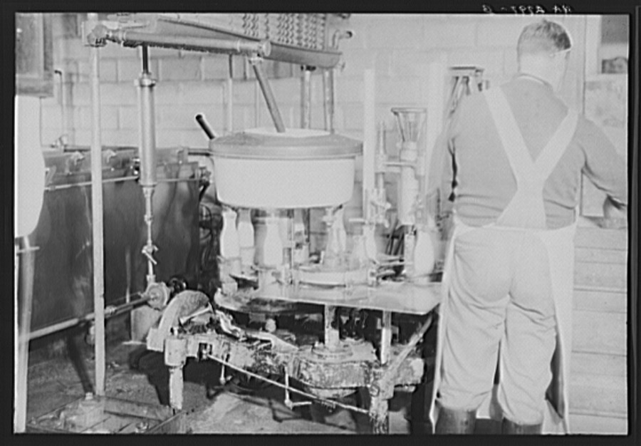 Bottling machine. United Cooperative Society. Fitchburg, Massachusetts