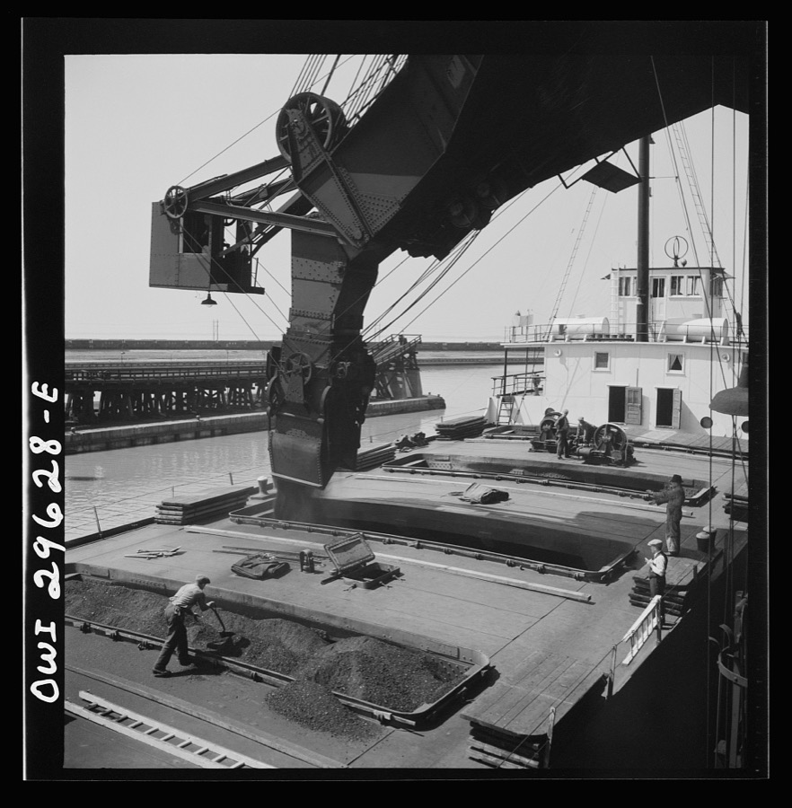 Sandusky, Ohio. Loading coal into a lake freighter at the Pennsylvania Railroad docks