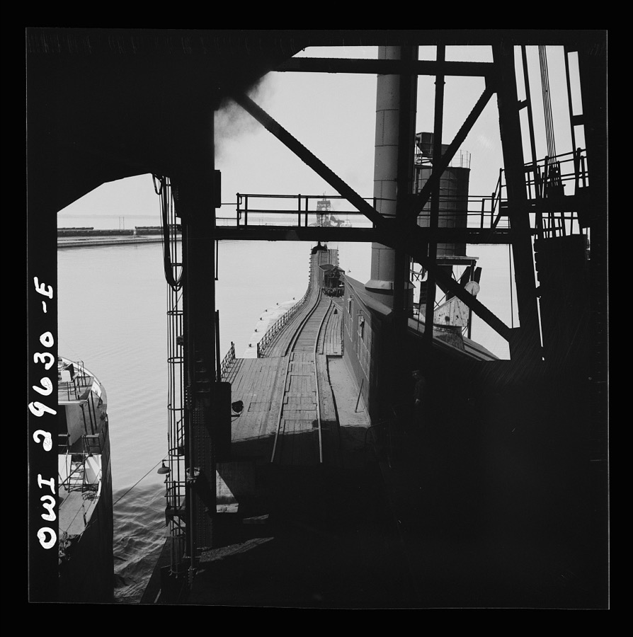 Sandusky, Ohio. Looking across from the Pennsylvania Railroad's No. 1 to No. 3 in the distance