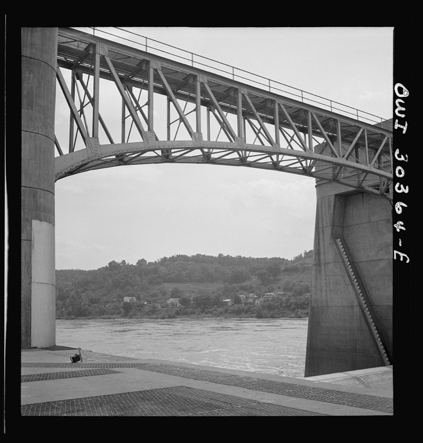 Gallipolis, Ohio. Roller dam showing how river barrier is raised or lowered