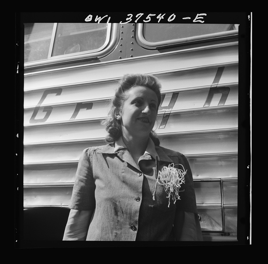Cincinnati, Ohio. Saying goodbye at the bus terminal