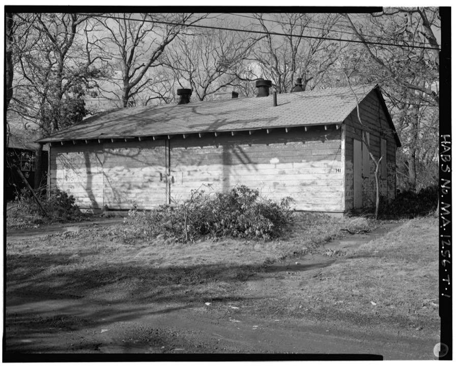 Fort Rodman Military Reservation, Administration Building, North of enlisted men's barracks, New Bedford, Bristol County, MA