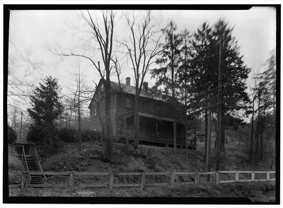 House on Hill, Planing Mill Vicinity, Zoar, Tuscarawas County, OH