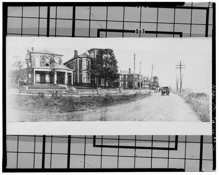 4755 Guernsey Street (house), Forty-eighth & Guernsey Streets, Bellaire, Belmont County, OH