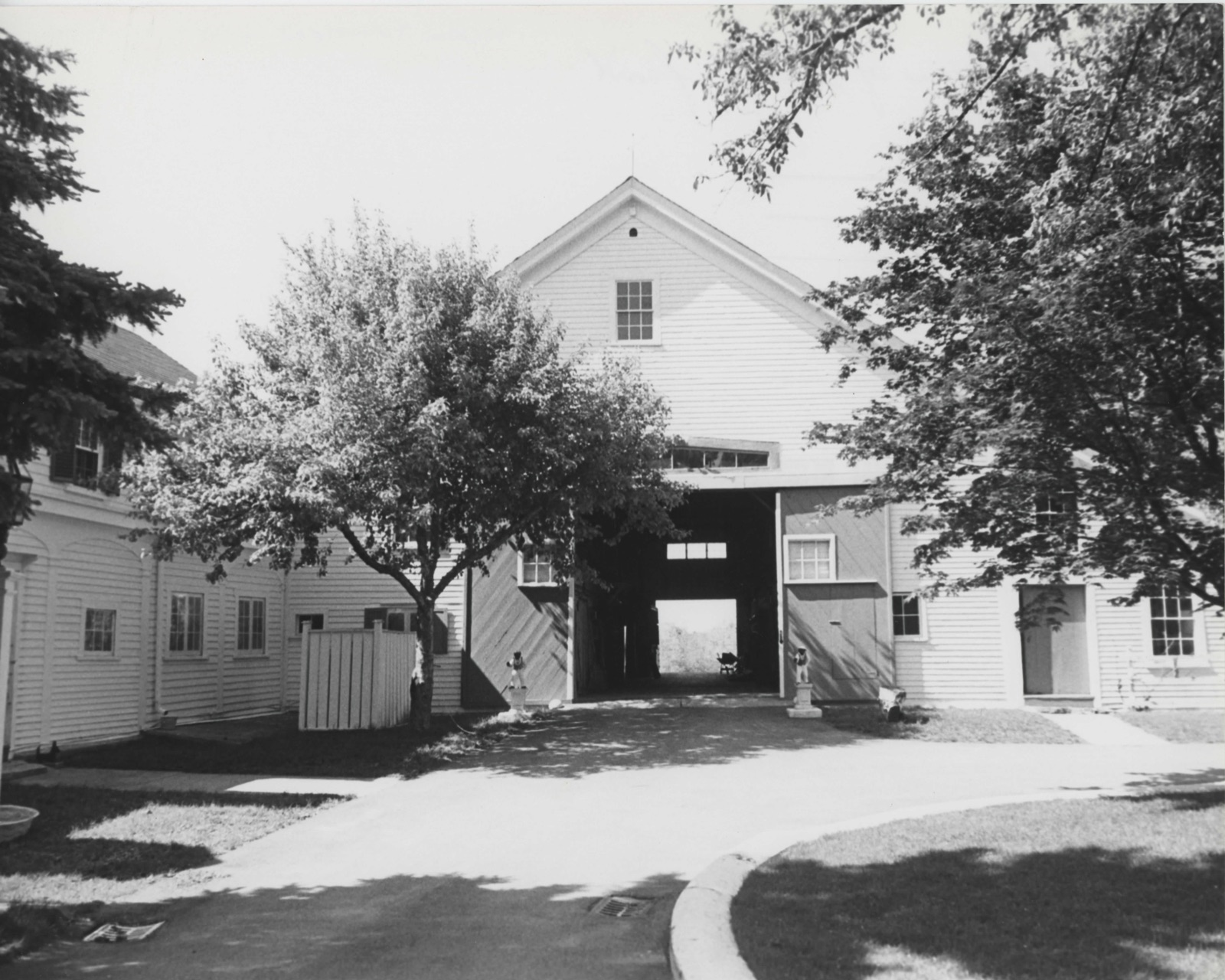 Hoar Tavern, photograph from the federal nomination