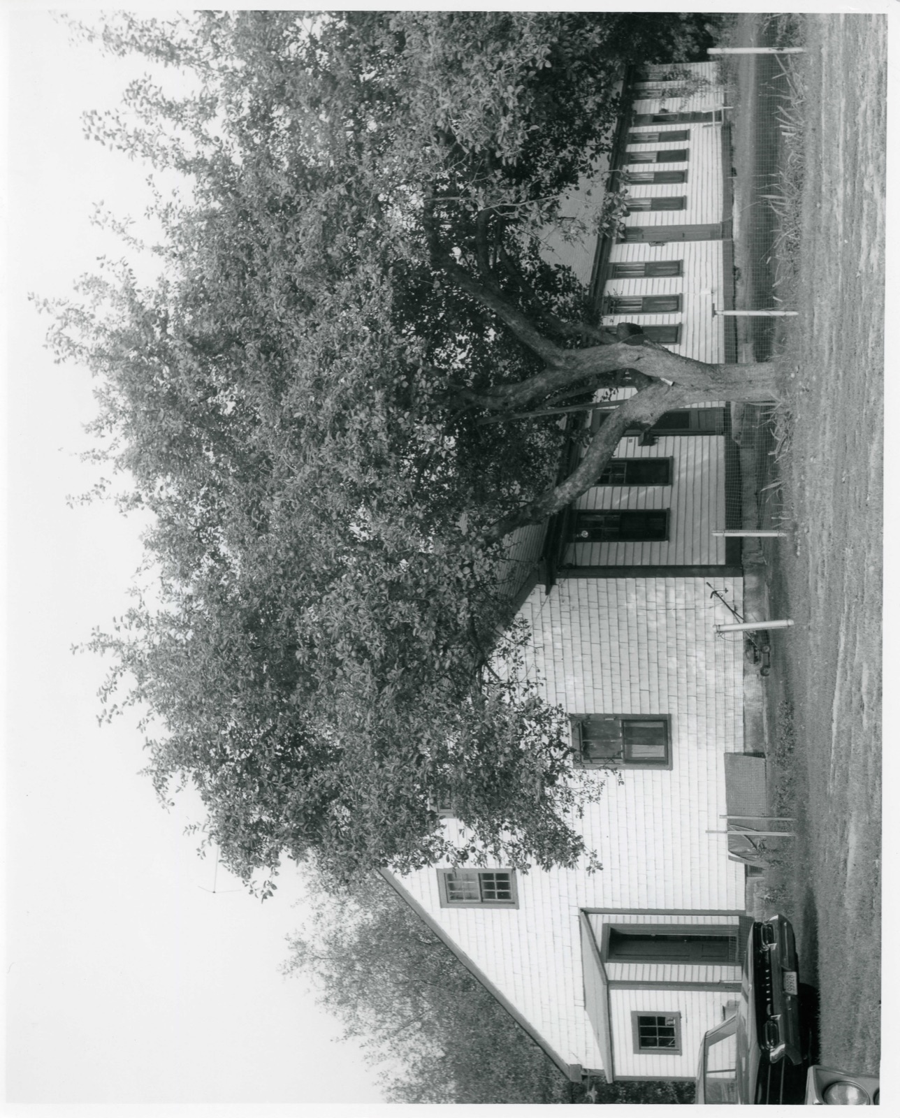 Chelmsford Glass Works' Long House, photograph from the federal nomination