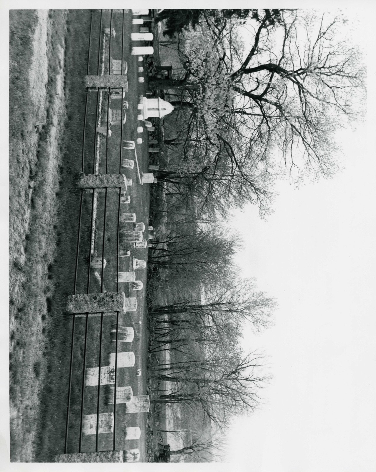 Friends Meetinghouse, photograph from the federal nomination
