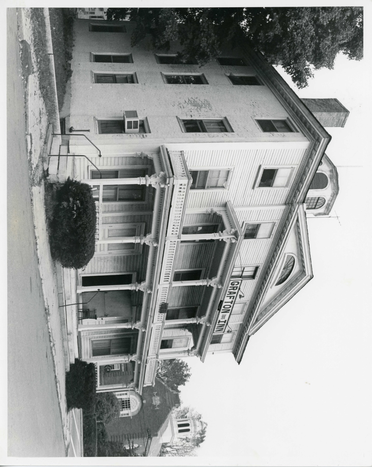 Grafton Inn, photograph from the federal nomination