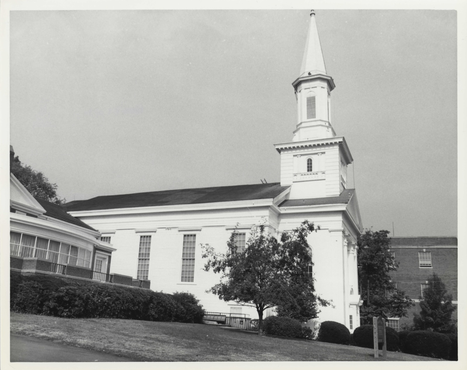 Pleasant Street Congregational Church, photograph from the federal nomination