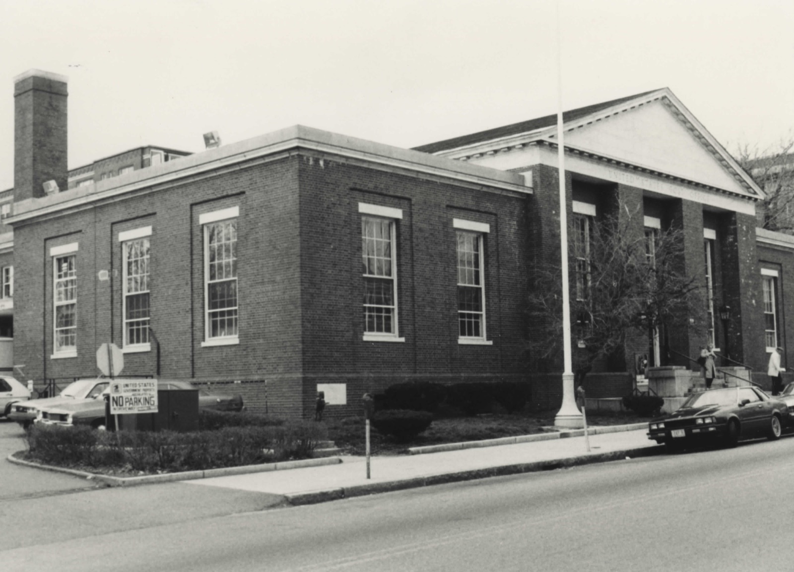 US Post Office--Medford Main, photograph from the federal nomination