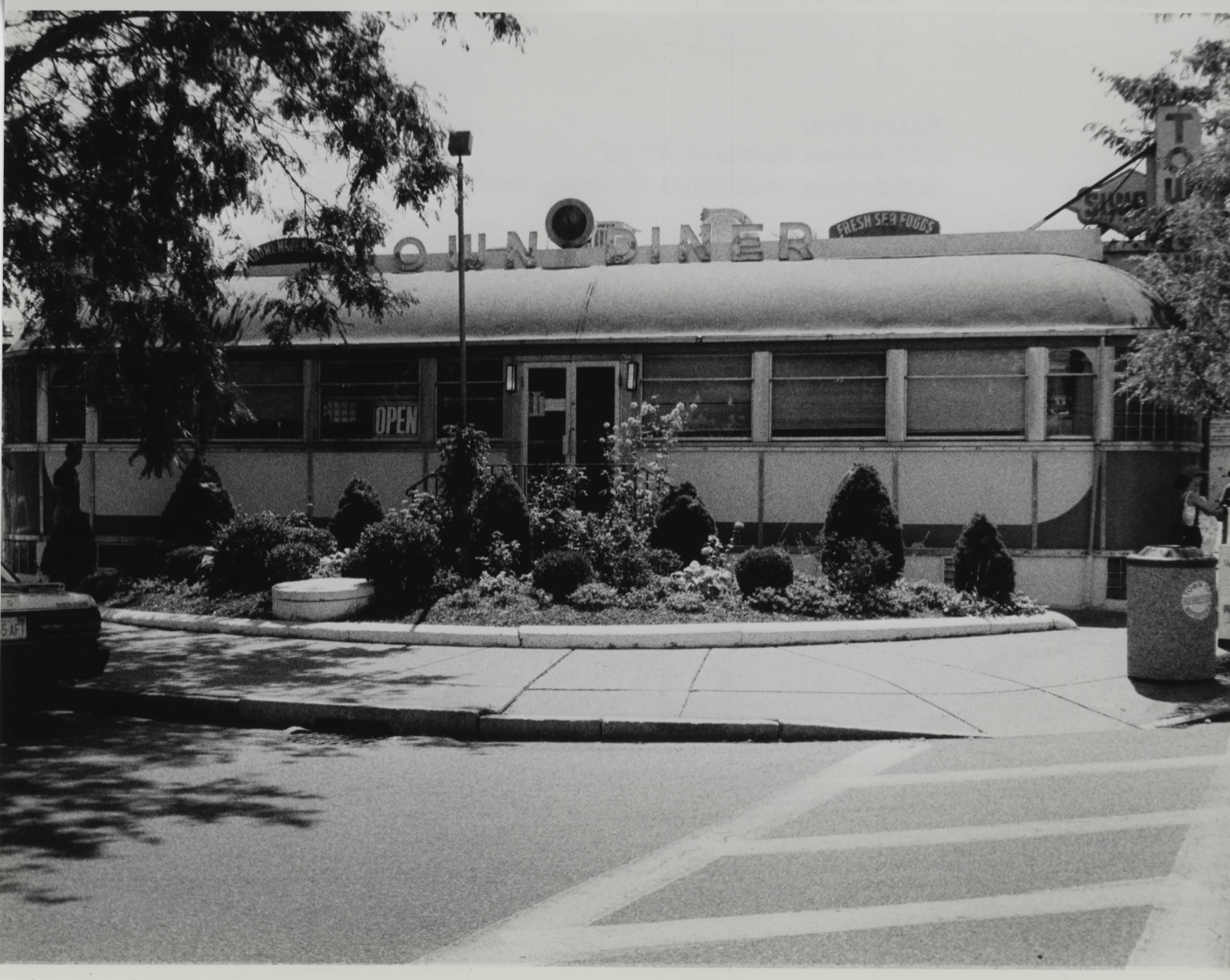 Town Diner, photograph from the federal nomination