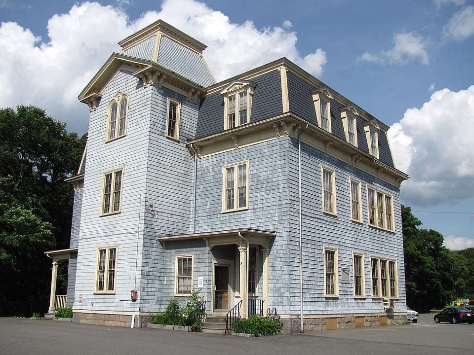 Photograph of Colburn School-High Street Historic District