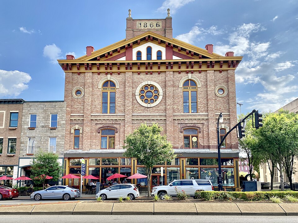Photograph of Robinson-Schwenn Building