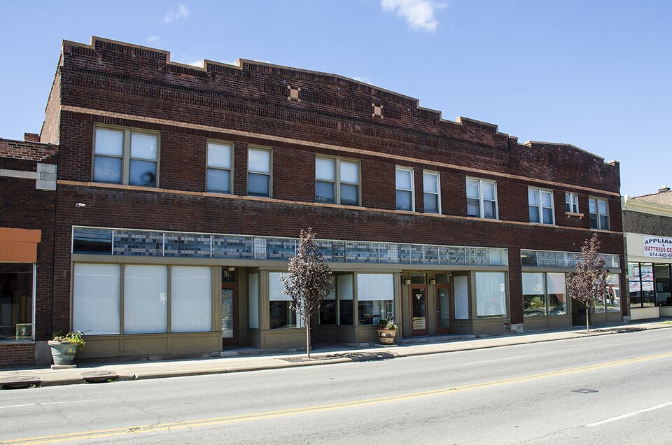 Photograph of Tosheff's Restaurant and Hotel