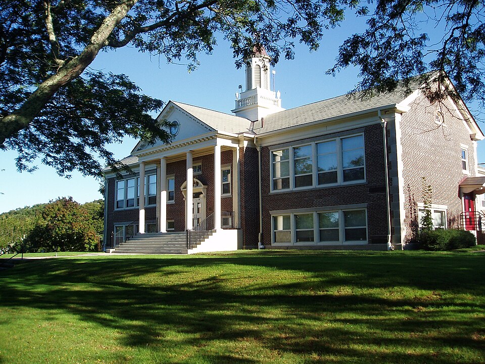 Photograph of Teaticket School