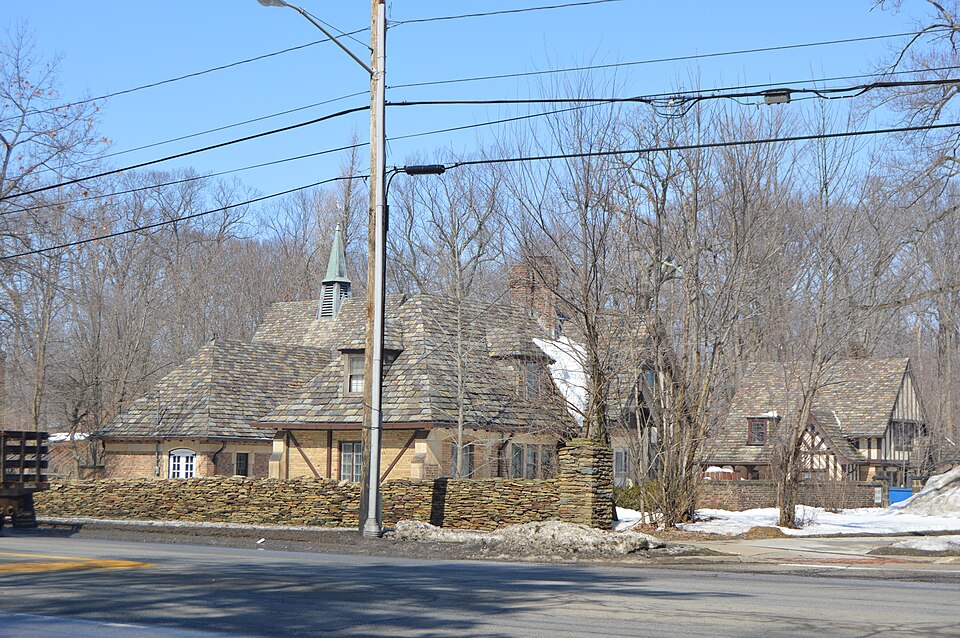 Photograph of Elizabeth B. and Dudley S. Blossom Estate Service Compound