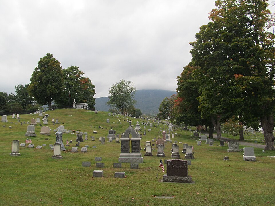 Photograph of Maple Street Cemetery