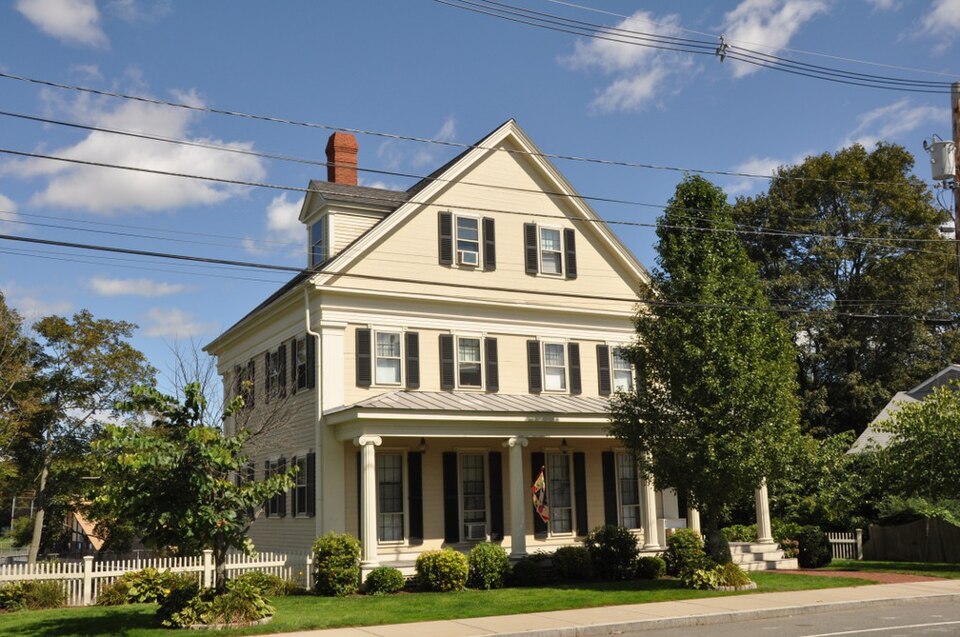 Photograph of Warren Sweetser House