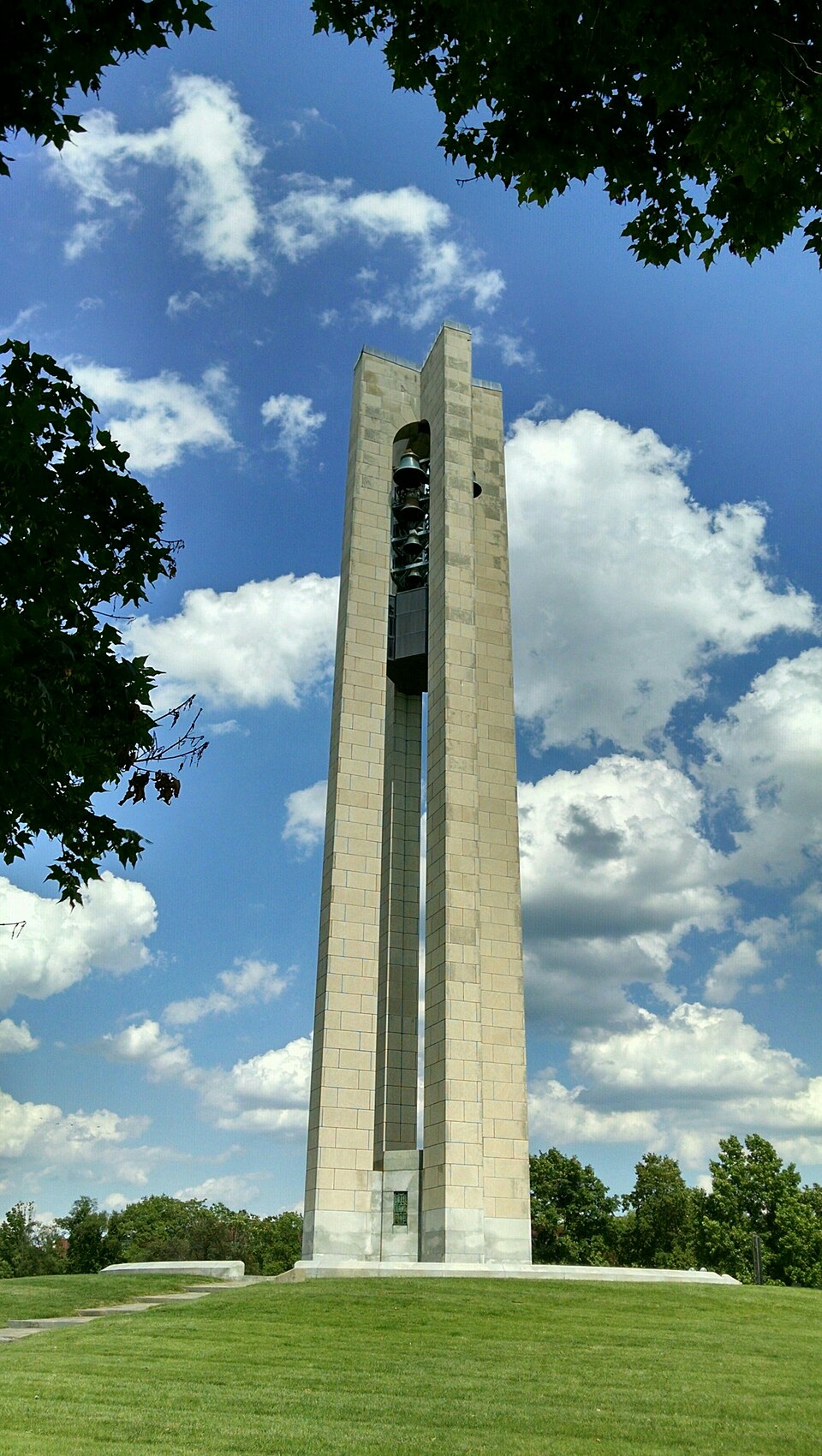 Photograph of Deeds Carillon