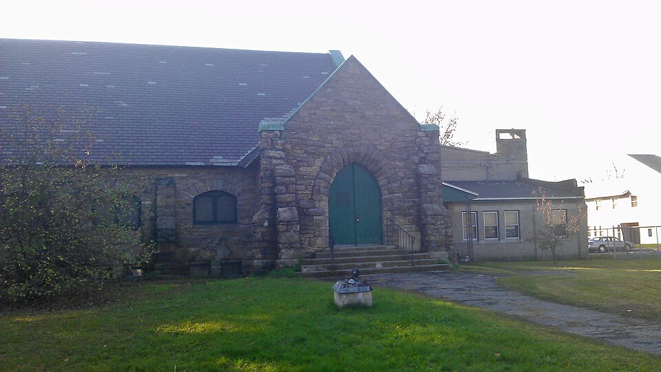 Photograph of Pilgrim Memorial Church and Parish House