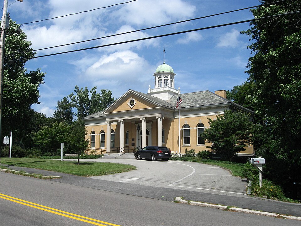 Photograph of Pratt Historic Building