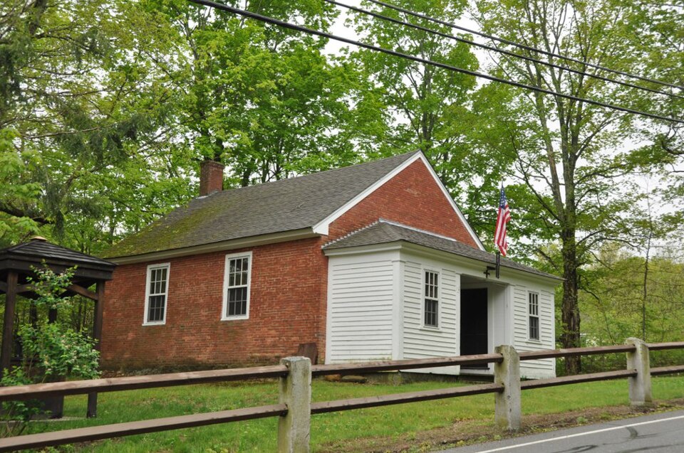Photograph of District 7 School