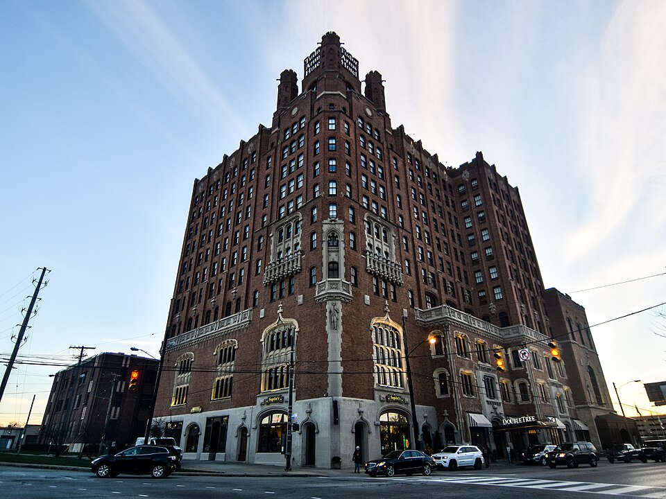 Photograph of Tudor Arms Hotel
