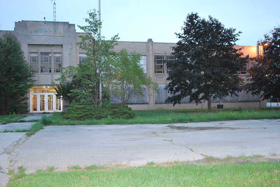 Photograph of Grafton School