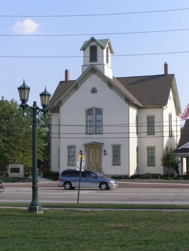Photograph of Strongsville Town Hall
