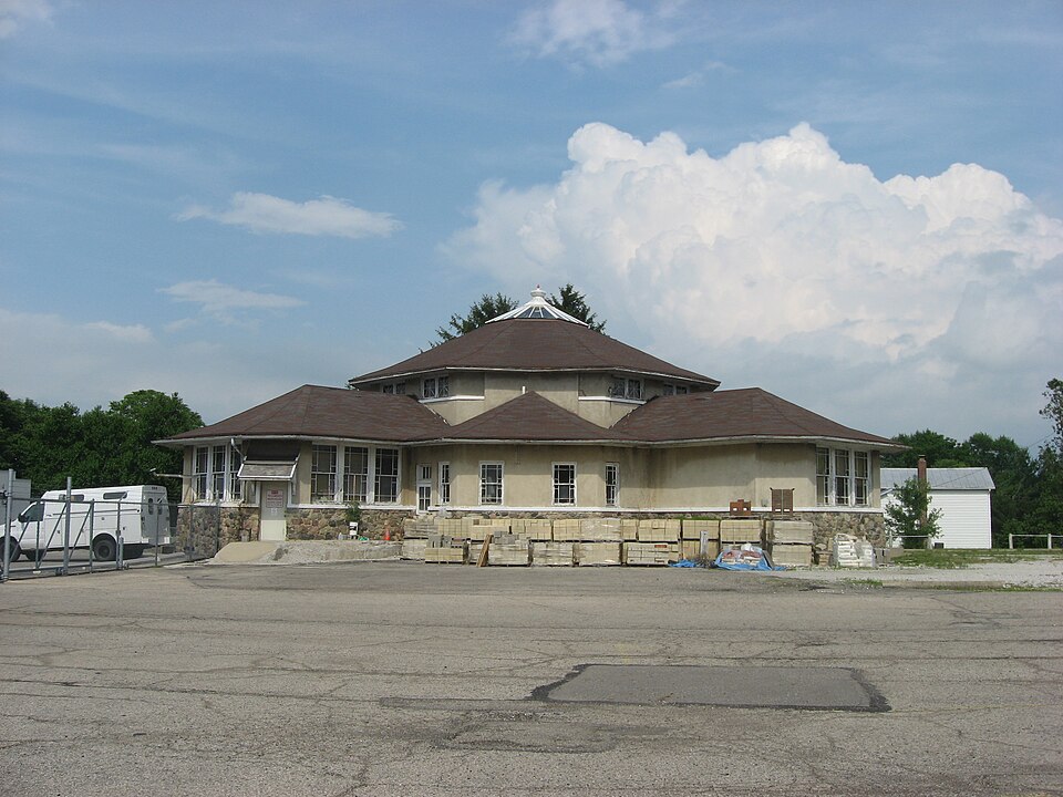 Photograph of Olive Branch High School